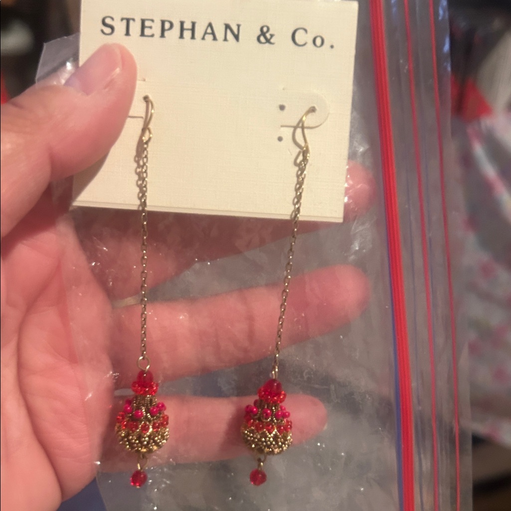 Stephan & Co Hanging Gold/ Red Earrings